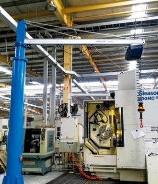 Консольный поворотный кран  в Новосибирске