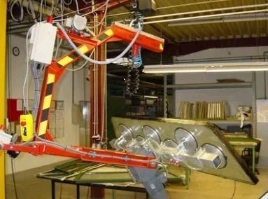 Вакуумная грузозахватная траверса г/п до 8 тонн, поворот груза на 180°  в Новосибирске